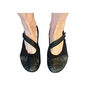 Merrell Wonder Glove Black 8 Mary Jane Flats Shoes